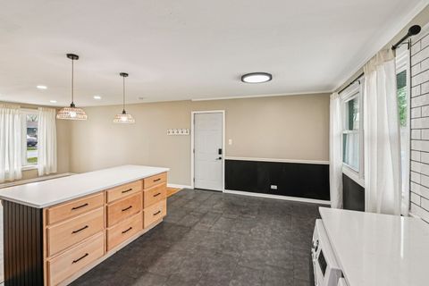 Tiny photo for 5230 PARK Lane, Crestwood, IL 60418 (MLS # 12624398)