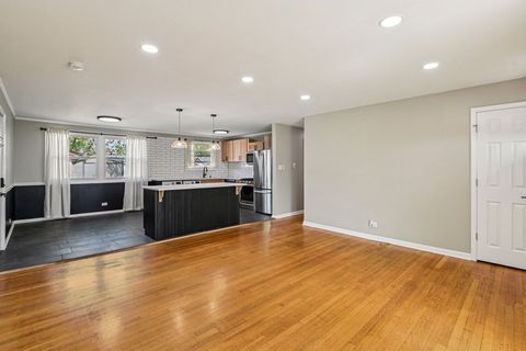 Tiny photo for 5230 PARK Lane, Crestwood, IL 60418 (MLS # 12624398)