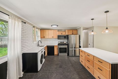 Tiny photo for 5230 PARK Lane, Crestwood, IL 60418 (MLS # 12624398)