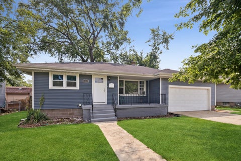 Photo of 17947 WILLIAM Street, Lansing, IL 60438 (MLS # 12712171)