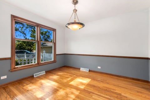 Tiny photo for 640 N Locust Street, Frankfort, IL 60423 (MLS # 12757046)