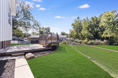 Tiny photo for 640 N Locust Street, Frankfort, IL 60423 (MLS # 12757046)