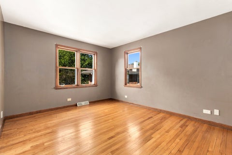 Tiny photo for 640 N Locust Street, Frankfort, IL 60423 (MLS # 12757046)