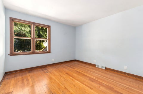 Tiny photo for 640 N Locust Street, Frankfort, IL 60423 (MLS # 12757046)