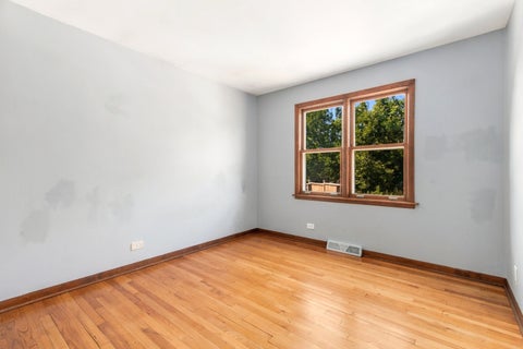 Tiny photo for 640 N Locust Street, Frankfort, IL 60423 (MLS # 12757046)