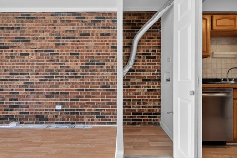 Tiny photo for 7117 W 93rd Street #405, Oak Lawn, IL 60453 (MLS # 12636324)