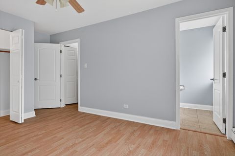 Tiny photo for 7117 W 93rd Street #405, Oak Lawn, IL 60453 (MLS # 12636324)