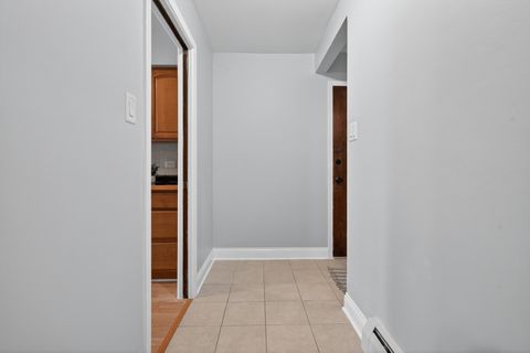 Tiny photo for 7117 W 93rd Street #405, Oak Lawn, IL 60453 (MLS # 12636324)
