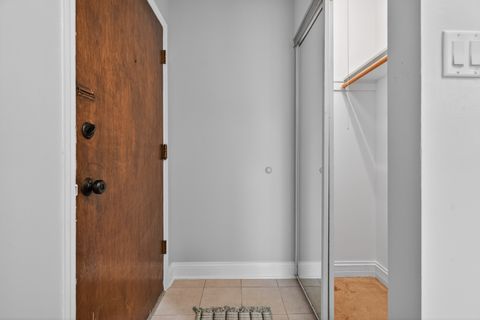 Tiny photo for 7117 W 93rd Street #405, Oak Lawn, IL 60453 (MLS # 12636324)