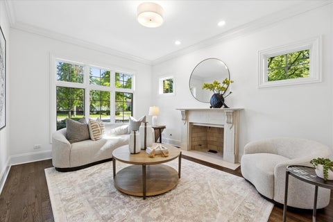 Tiny photo for 417 W 9th Street, Hinsdale, IL 60521 (MLS # 12738854)
