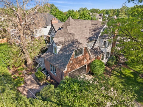 Tiny photo for 417 W 9th Street, Hinsdale, IL 60521 (MLS # 12738854)