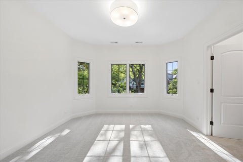 Tiny photo for 417 W 9th Street, Hinsdale, IL 60521 (MLS # 12738854)