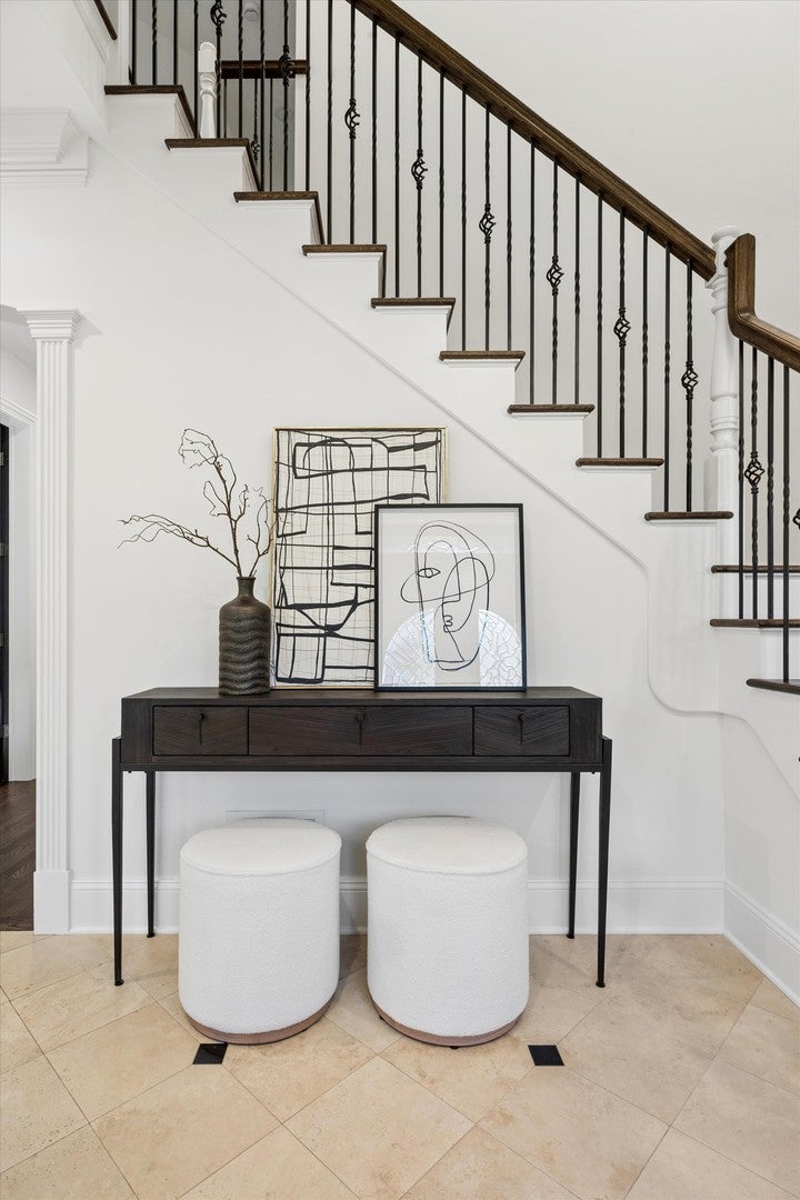 417 W 9th Street