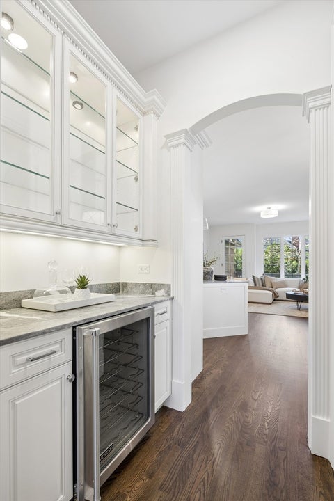 Tiny photo for 417 W 9th Street, Hinsdale, IL 60521 (MLS # 12738854)