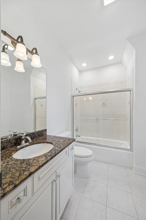 Tiny photo for 417 W 9th Street, Hinsdale, IL 60521 (MLS # 12738854)