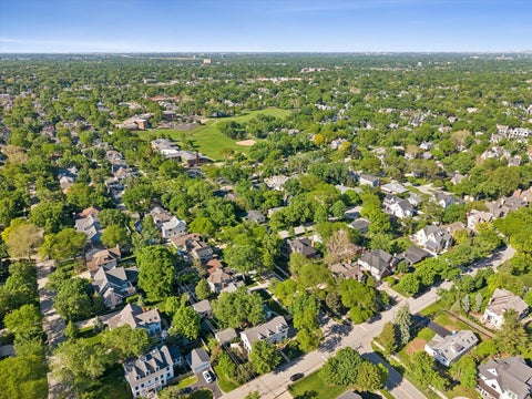 Tiny photo for 417 W 9th Street, Hinsdale, IL 60521 (MLS # 12738854)