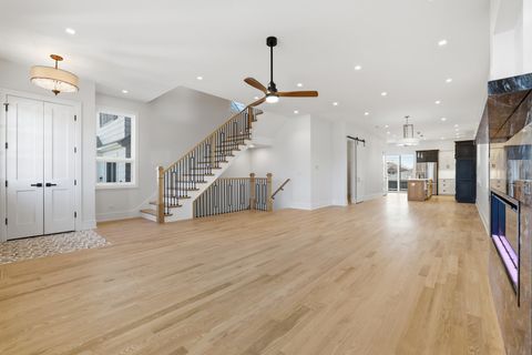 Tiny photo for 4449 N Sayre Avenue N, Harwood Heights, IL 60706 (MLS # 12548595)