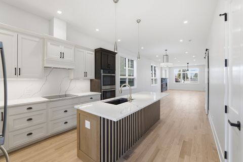 Tiny photo for 4449 N Sayre Avenue N, Harwood Heights, IL 60706 (MLS # 12548595)