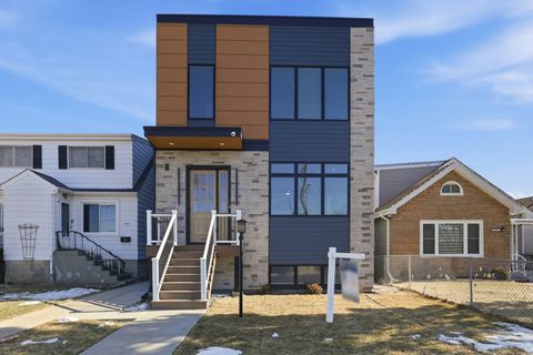 4449 N Sayre Avenue N Harwood Heights IL 60706