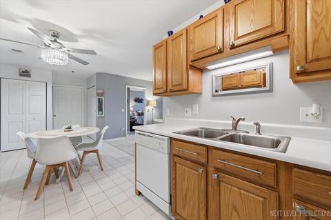 Tiny photo for 163 Hunt Club Drive #0, St. Charles, IL 60174 (MLS # 12614501)