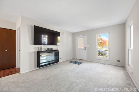 Tiny photo for 3S321 Blackthorn Lane, Warrenville, IL 60555 (MLS # 12469622)