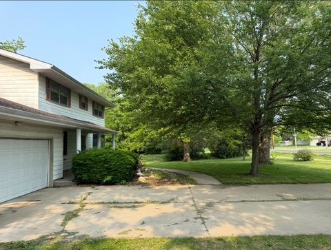 Tiny photo for 1515 Six Points Road, Bloomington, IL 61701 (MLS # 12530065)