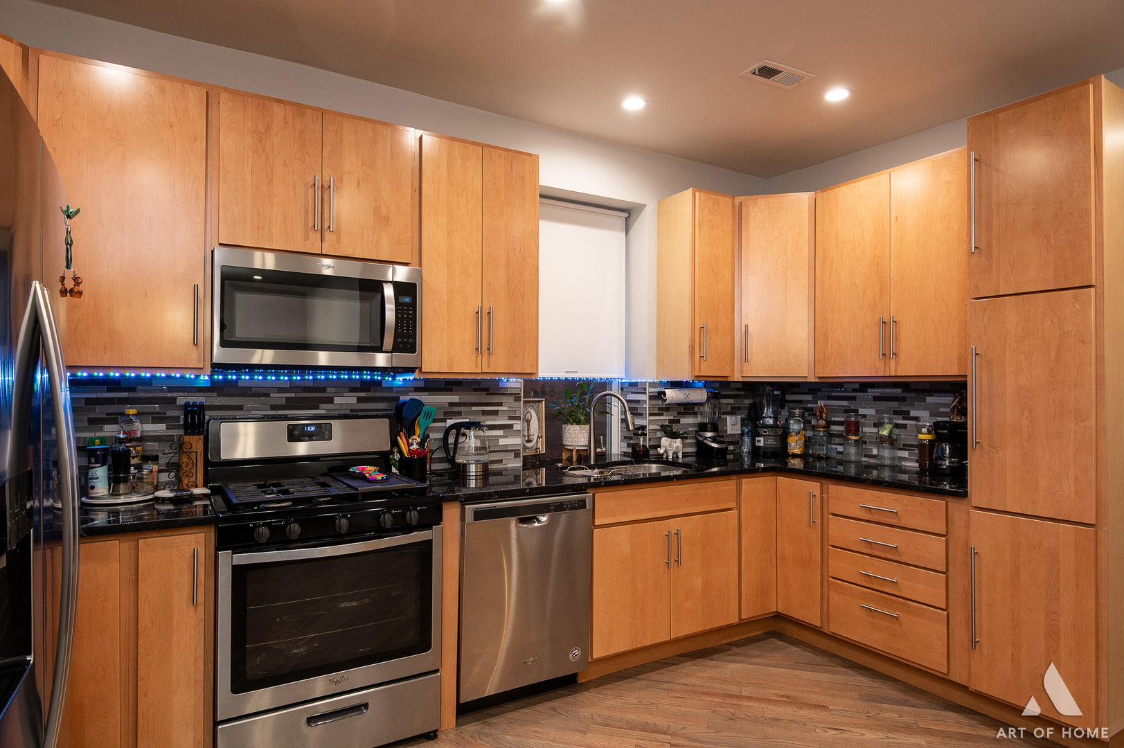 2732 W 23rd Place