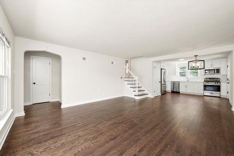 Tiny photo for 141 N Peck Avenue, La Grange, IL 60525 (MLS # 12489215)