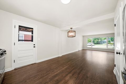 Tiny photo for 141 N Peck Avenue, La Grange, IL 60525 (MLS # 12489215)