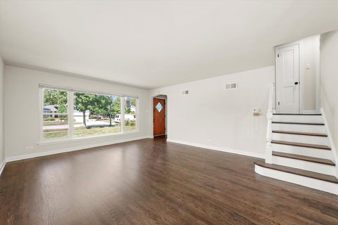 Tiny photo for 141 N Peck Avenue, La Grange, IL 60525 (MLS # 12489215)
