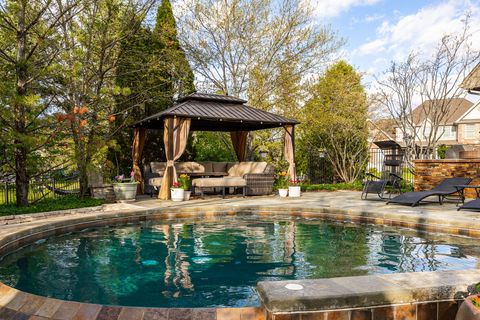 Tiny photo for 39W514 Bealer Circle, Geneva, IL 60134 (MLS # 12654367)