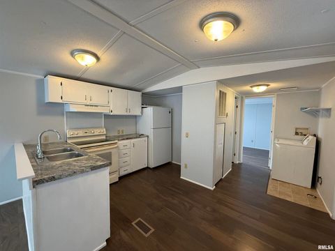 Tiny photo for 57 Timber Hollow Drive, Carbondale, IL 62901 (MLS # EB460804)