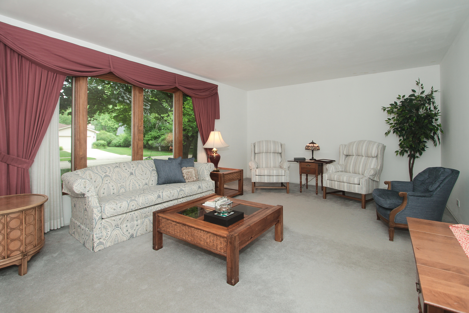 1119 Regency Lane