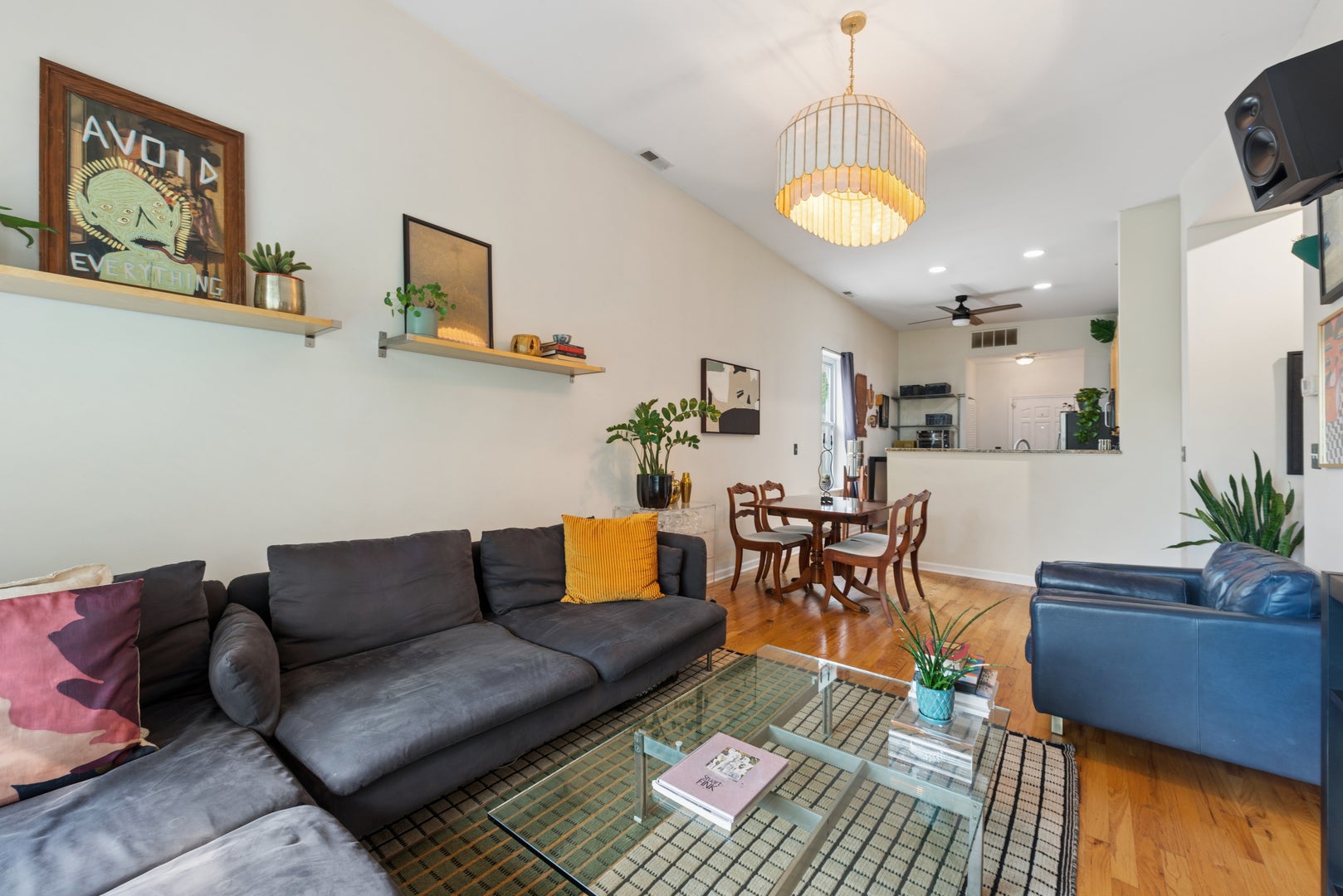 2607 N Hamlin Avenue 3