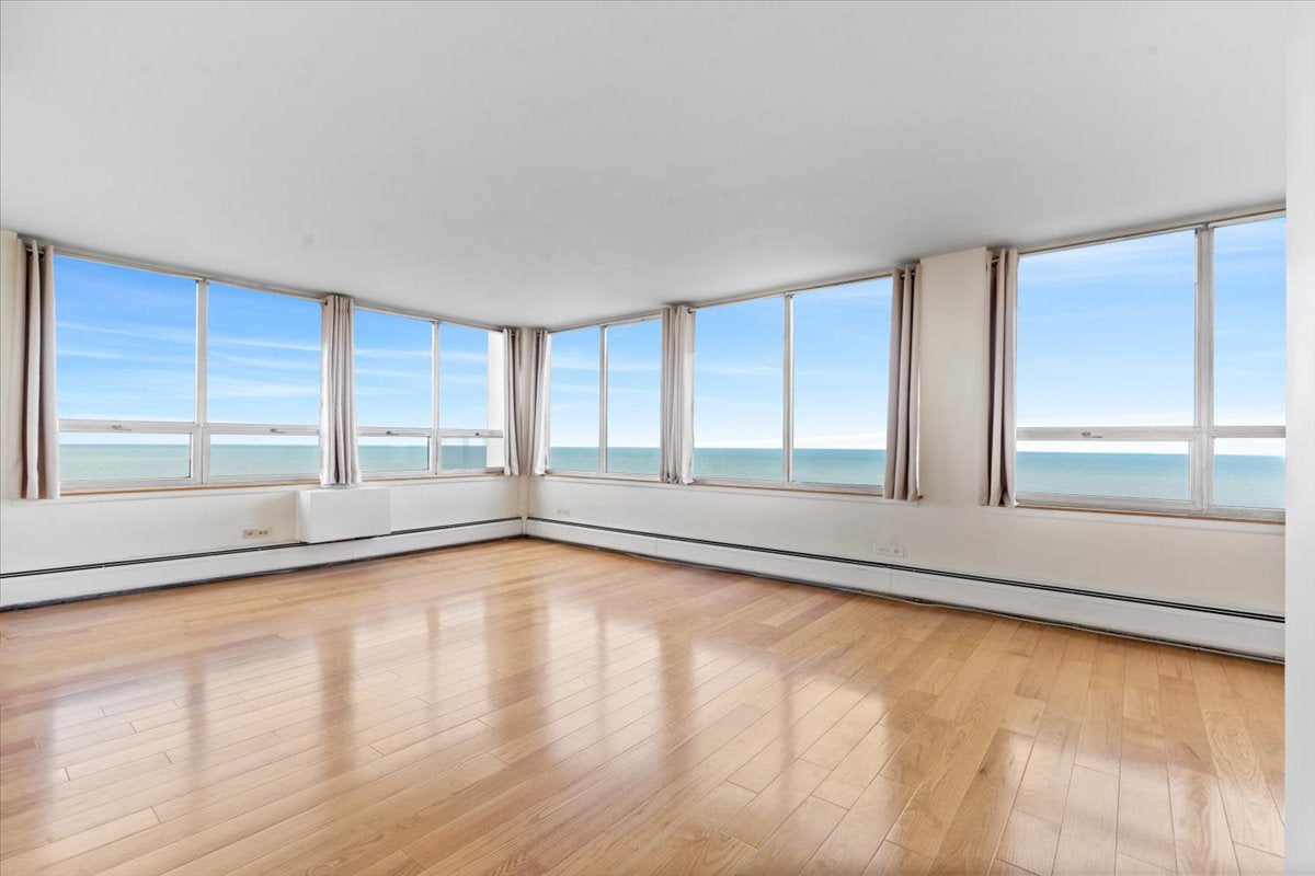 6171 N Sheridan Road 1311