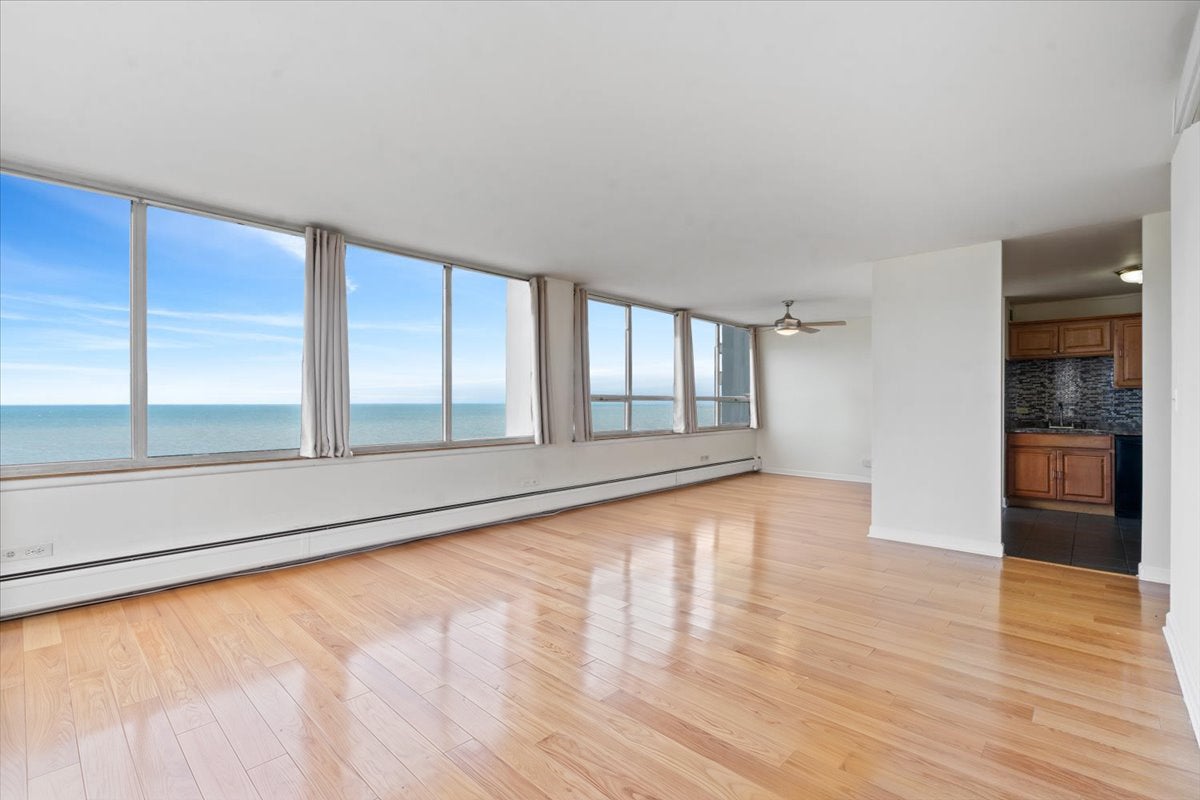 6171 N Sheridan Road 1311