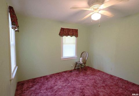 Tiny photo for 905 W BLAIR, Salem, IL 62881 (MLS # EB460744)