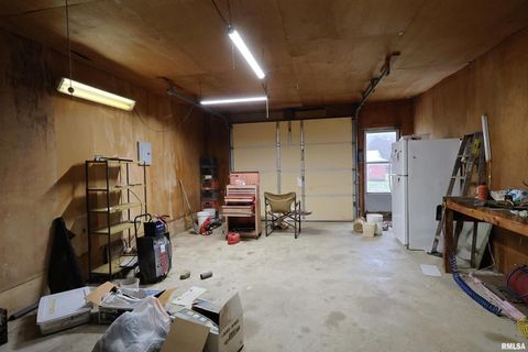 Tiny photo for 905 W BLAIR, Salem, IL 62881 (MLS # EB460744)