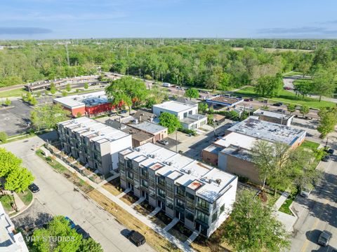 Tiny photo for 6336 Hennings Court, Morton Grove, IL 60053 (MLS # 12468585)