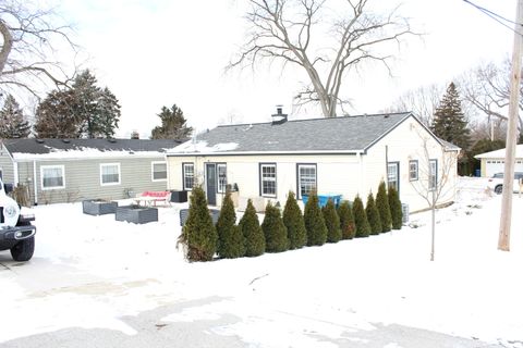 Tiny photo for 301 Sheldon Avenue, Downers Grove, IL 60515 (MLS # 12551555)