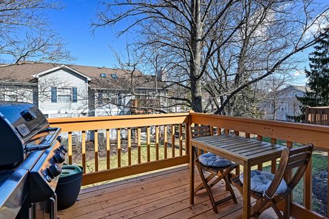 Tiny photo for 262 Waverly Court, Willowbrook, IL 60527 (MLS # 12590007)