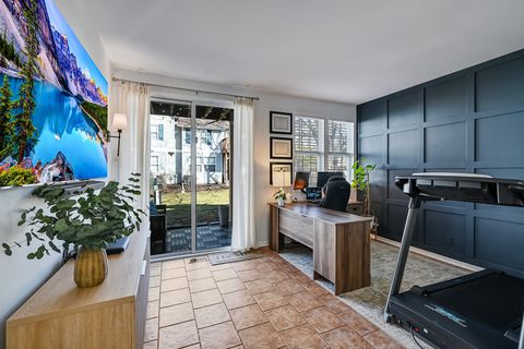 Tiny photo for 262 Waverly Court, Willowbrook, IL 60527 (MLS # 12590007)