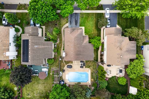 Tiny photo for 1675 Napa Drive, Gurnee, IL 60031 (MLS # 12711036)