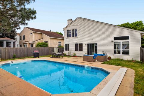 Tiny photo for 1675 Napa Drive, Gurnee, IL 60031 (MLS # 12711036)