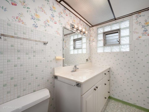 Tiny photo for 10615 S Albany Avenue, Chicago, IL 60655 (MLS # 12684001)