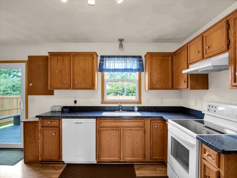 Tiny photo for 5706 Heaton Court, Rockford, IL 61109 (MLS # 12745414)