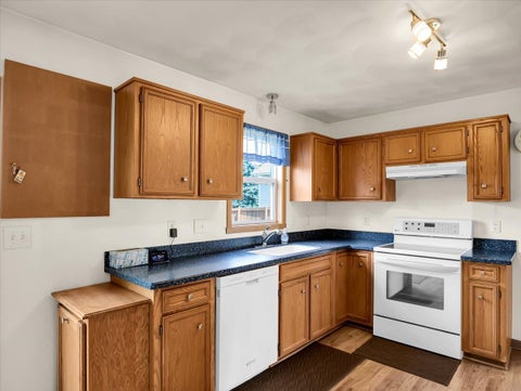 Tiny photo for 5706 Heaton Court, Rockford, IL 61109 (MLS # 12745414)