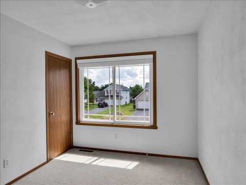 Tiny photo for 5706 Heaton Court, Rockford, IL 61109 (MLS # 12745414)