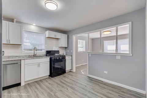 Tiny photo for 14034 S Saginaw Avenue, Burnham, IL 60633 (MLS # 12752668)