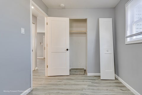 Tiny photo for 14034 S Saginaw Avenue, Burnham, IL 60633 (MLS # 12752668)